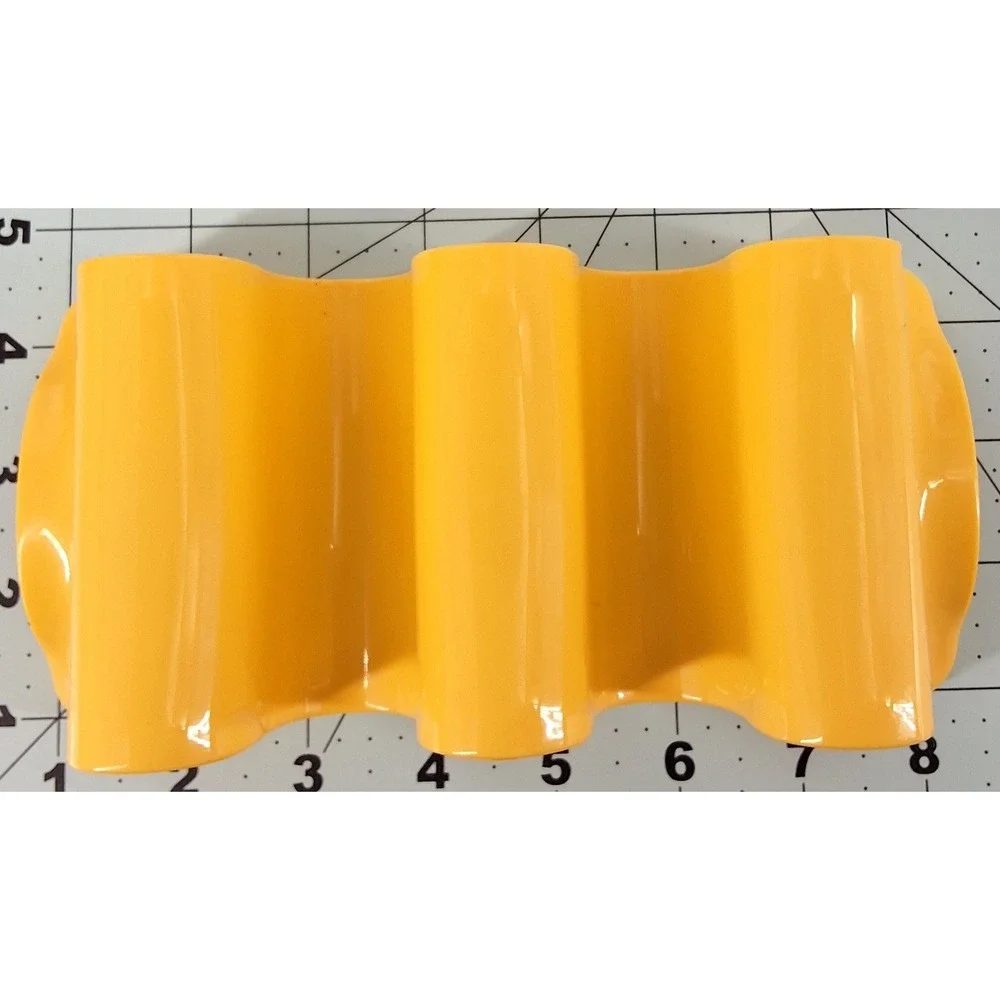 Set‎ of 4 Colorful Plastic Taco Holders | Red Orange Yellow Green